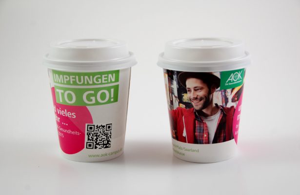 AOK Coffee To-Go Becher To-Go Kampagnen Beispiele AD2GO